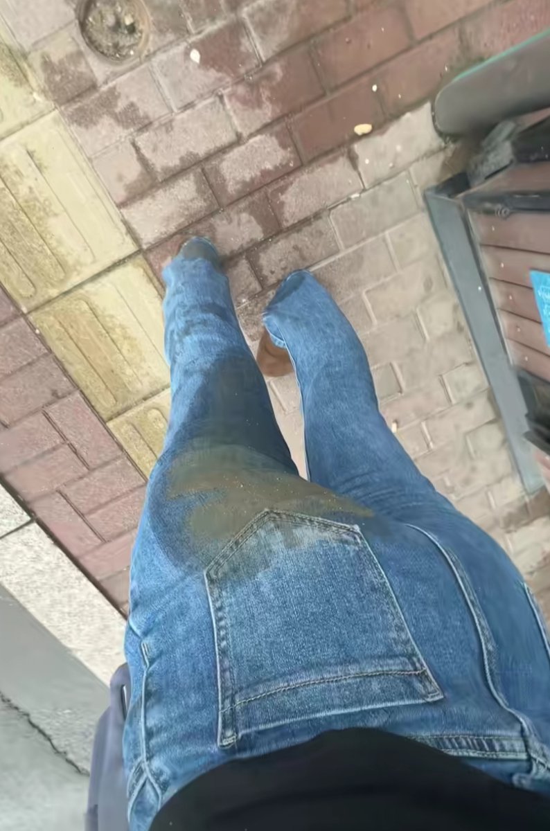 摔死我的屁股了。这样是不是也算湿了