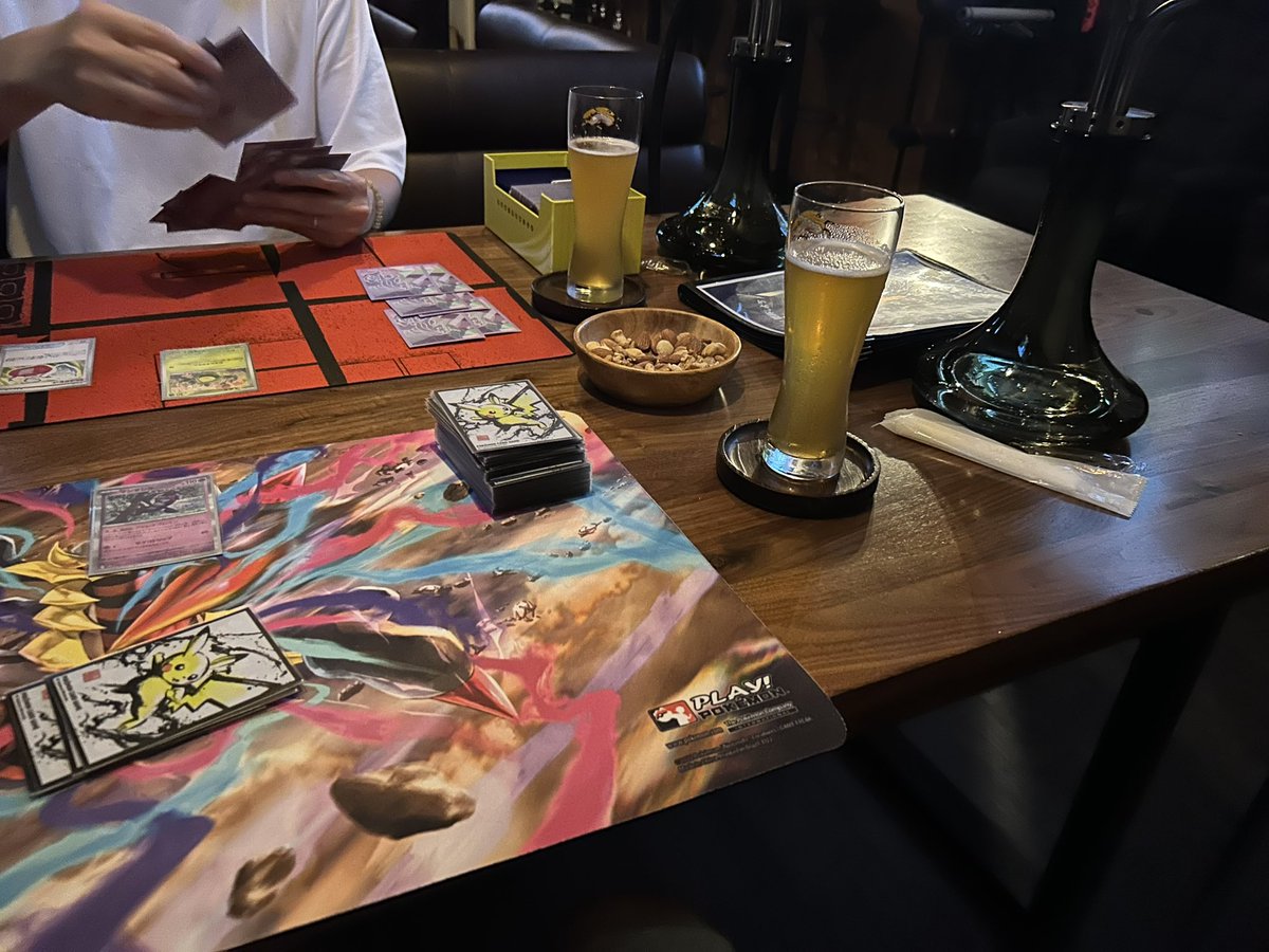 今日は、ポケカのシーシャバーと言えばのリブに行って、みぽさんに初めてお会いできた🙏

シーシャ吸いながらのポケカ、初めてやったけど最高でした😊
また行きたいと思います！