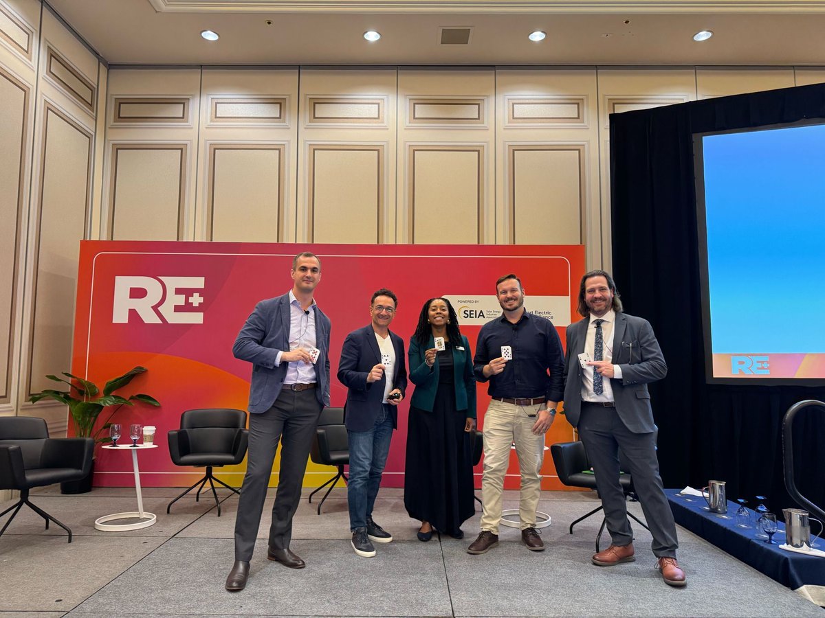 simple_thread's tweet image. We’re proud of Hadi for representing Simple Thread at RE+ 2025 on the panel “Leveraging Data and Automation to Accelerate Grid Integration and Interconnection.”
#REplus2025 #GridModernization #EnergyTransition #DataAndAutomation