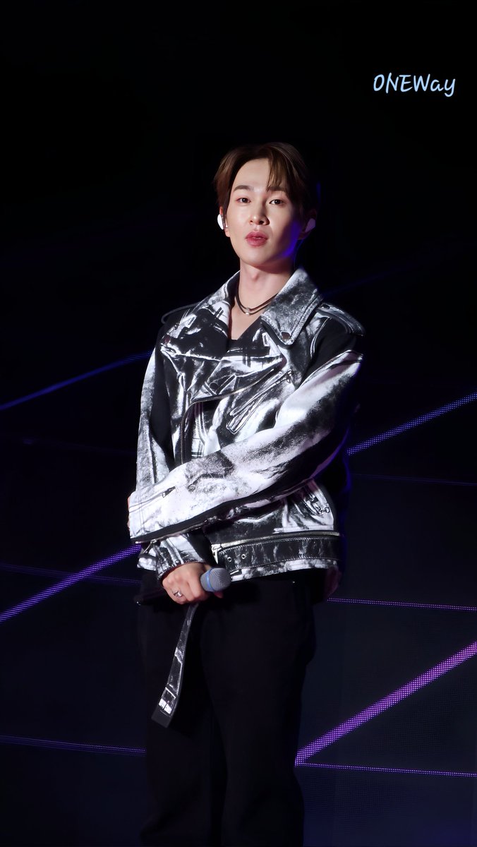 DeepOnew's tweet photo. 어깐절의 안깐 기록도 매우 중요
#온유 #ONEW #オニュ
#PERCENT #ONEW_PERCENT
#퍼센트 #온유퍼센트 #STAGEW https://t.co/u2T8q51uMq