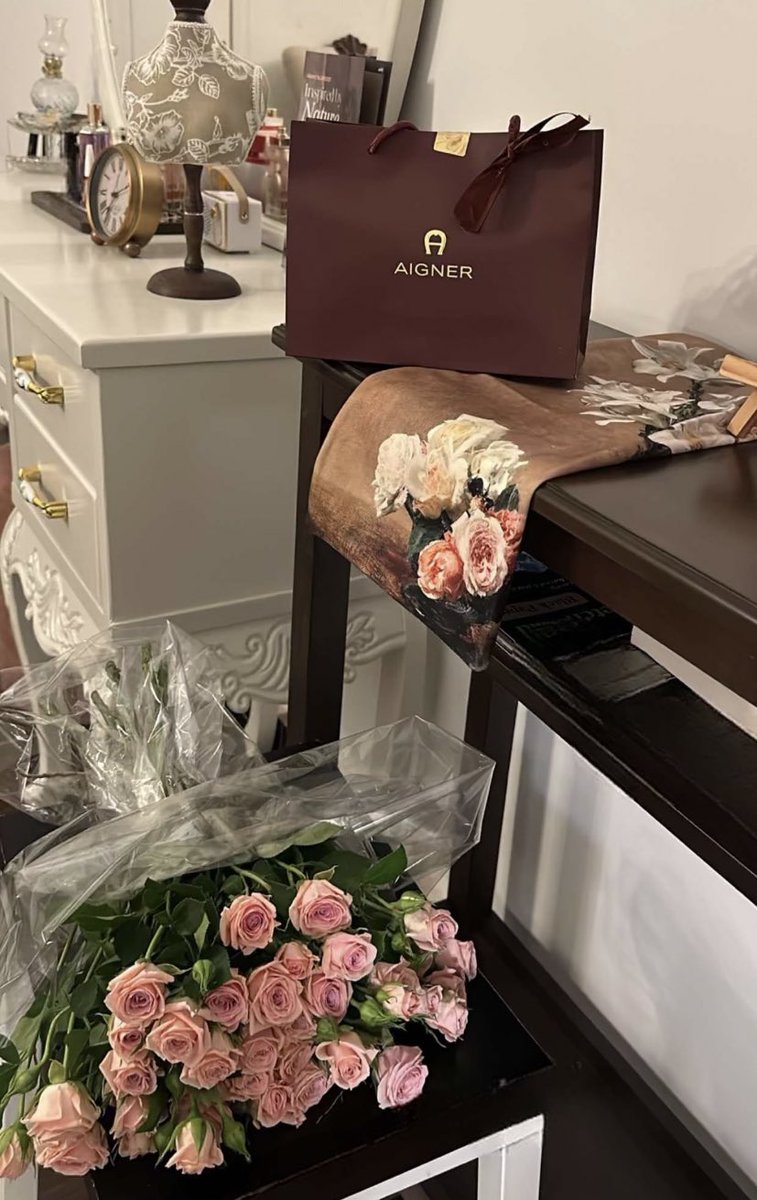 dhai18_'s tweet photo. أميل لنفسي لدرجة مايلفت
إنتباهي إلا اللي فيه من أطباعي♥️ https://t.co/tOfIz1wtoE