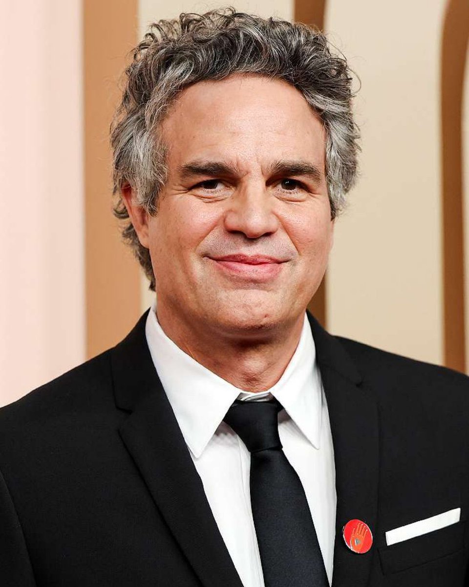 Hulk karakteriyle tanınan Mark Ruffalo: "İsrail'in yaptığı şey soykırım.

Başkalarının ülkesini çalamazsınız. Nefret tohumları ekip portakal çiçekleri açmasını bekleyemezsiniz."