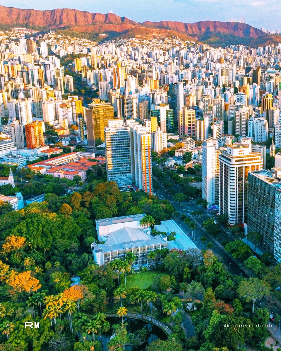 Panorâmica de BH. Quais pontos lhe chamam a atenção?

📷 bemvindobh/IG.
