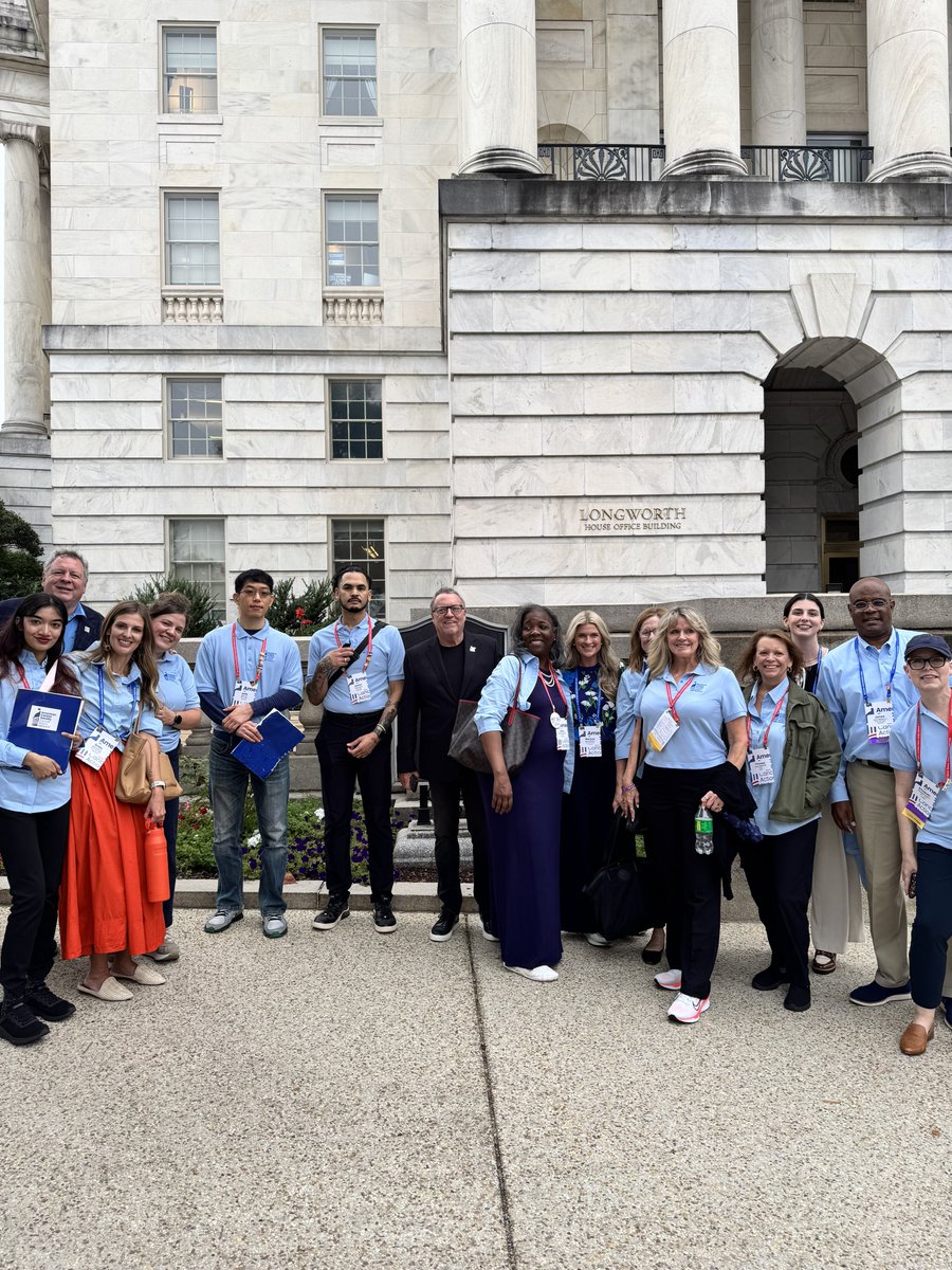 ACSCAN's tweet photo. #CancerLobbyDay may be wrapping up, but dozens of our cancer advocates are heading back to the Hill this morning for the @WaysMeansCmte @WaysandMeansGOP markup of the #MCEDAct!

There are now 305 cosponsors in the House and 62 in the Senate—a huge feat of bipartisan support. https://t.co/ZjHjBfq2QK