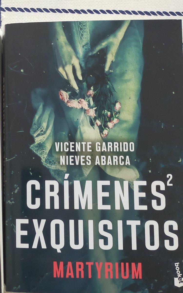 <a href="/Bibliomaniatico/">LOS MEJORES LIBROS</a> <a href="/MNievesAbarcaC/">Nieves Abarca 🦇</a> y <a href="/martyrium2014/">Vicente Garrido</a> 🫡