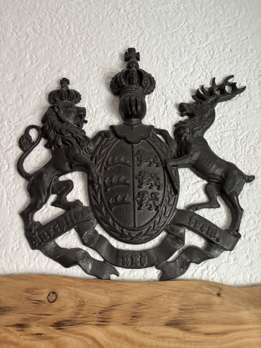 Hängt bei mir im Haus im Eingangsbereich! Bin ich jetzt ein Nationalsozialist ? 
Nö ich bin stolzer Schwabe ! #VfB