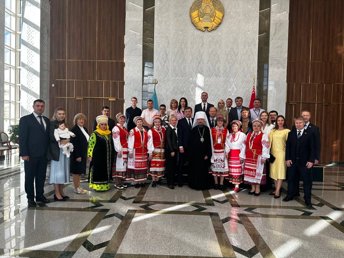 Состоялась встреча Посла Республики Беларусь🇧🇾 в Республике Казахстан🇰🇿 Алексея Богданова, сотрудников дипломатической миссии и представителей белорусских культурных центров Казахстана с Митрополитом Минским и Заславским Вениамином — Главой Белорусской Православной Церкви.
