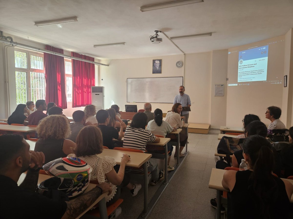 deu_psir's tweet photo. 🎓Welcome to Our Department!
We kicked off the academic year with an orientation event for our new students. Our department head, Prof. Dr. Ali Şevket Ovalı, introduced the department and shared valuable insights on academic ethics. @DEUFACULTYOFBUS https://t.co/Cdc269ekBQ