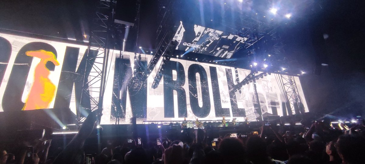 pupetex's tweet photo. #KornoPañalero Buenos días yo si trabaje el 15 pero aplique 16 y 17!! 16 y 17!! Por que ayer toco Air, que chulada de conciertos #KornoPañalero https://t.co/urNut3ymGg