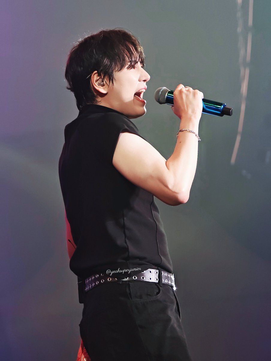 yeahsuperjunior's tweet photo. 250913 규현 SS10 in Jakarta

💪😍

#圭贤 #kyuhyun #규현 #뀨 #キュヒョン
#슈퍼주니어 #SUPERJUNIOR #SS10 #SUPERSHOW10 https://t.co/0cPWqgKbmP