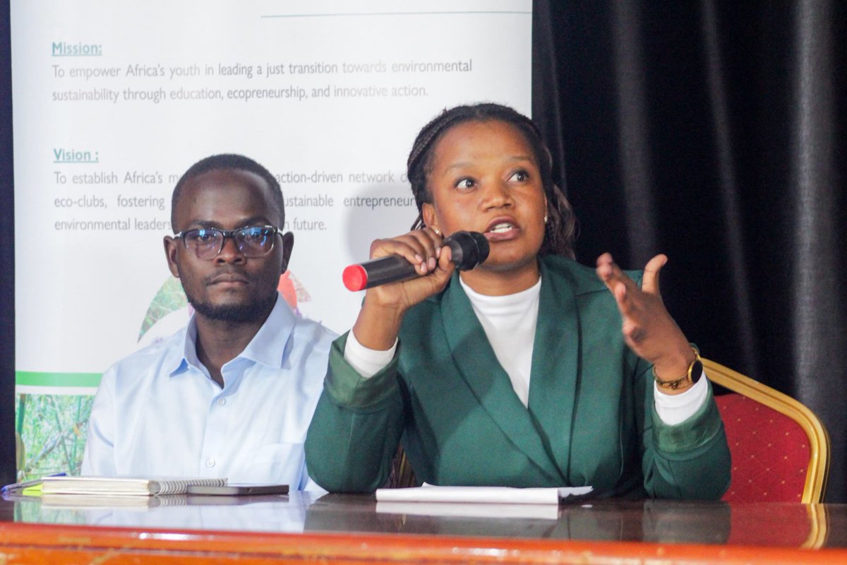 GayoUganda's tweet image. Insightful conversations unfolding at the Green Skills &amp;amp; Green Jobs Lecture, Makerere!

Panelists share practical experiences on climate action and entrepreneurship.

#Sustainability #YouthLeadership #GreenJobs #EcoClubs