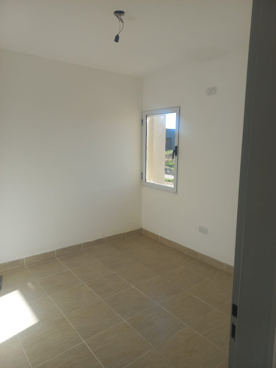 MinHabitatPBA's tweet image. ¡Ultimando detalles! 🤩 Estas son las casas que vamos a entregar en #CoronelDorrego: 24 viviendas que sorteamos el día 24 de mayo de este año y que ya casi están listas para garantizar el derecho a un hogar para más familias del municipio.