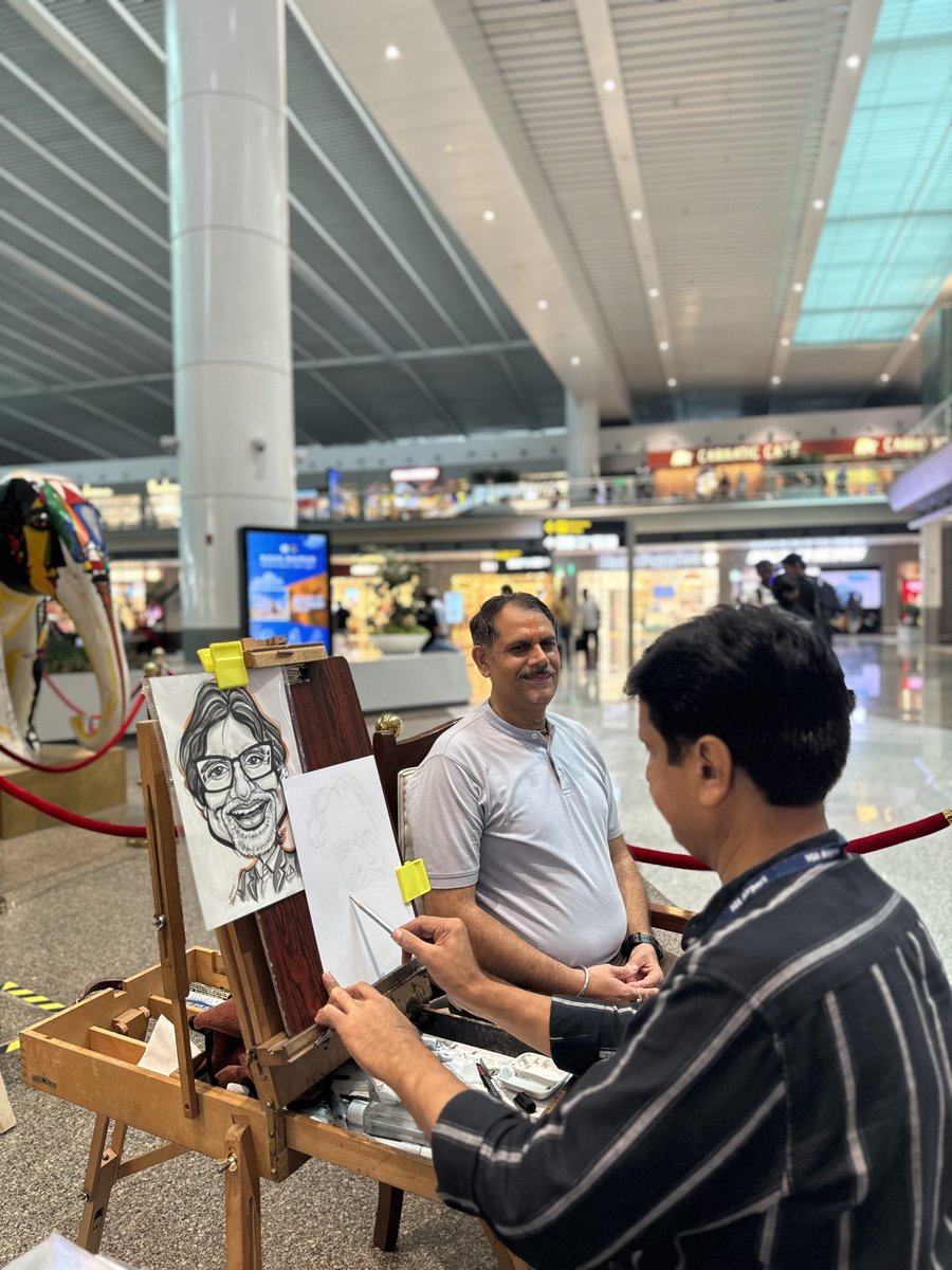 MayankRighteous's tweet image. Quick caricature sketches at @delhiairport ✍🏻😊 A little fun &amp;amp; a lot of memories for flyers at Terminal 1.
#Delvibes #DelhiAirport #TravelWithFun #Terminal1