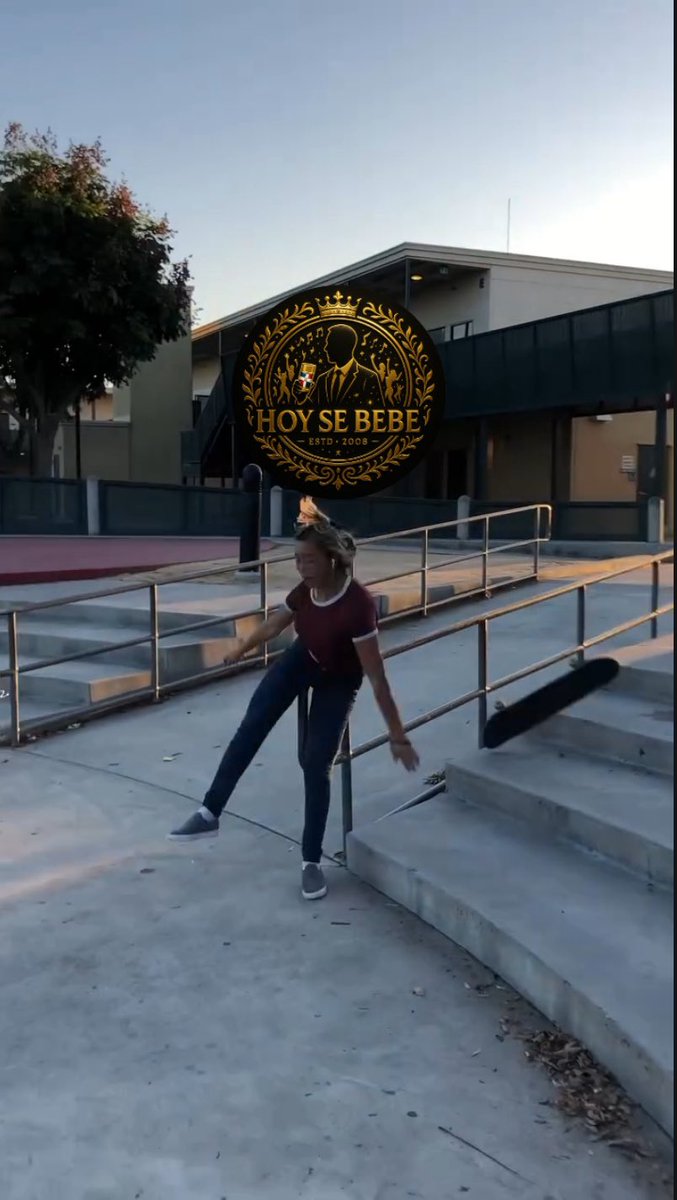 Labios Divididos 🫦
VER AQUÍ 👉🏻 facebook.com/share/v/1BZMSv…