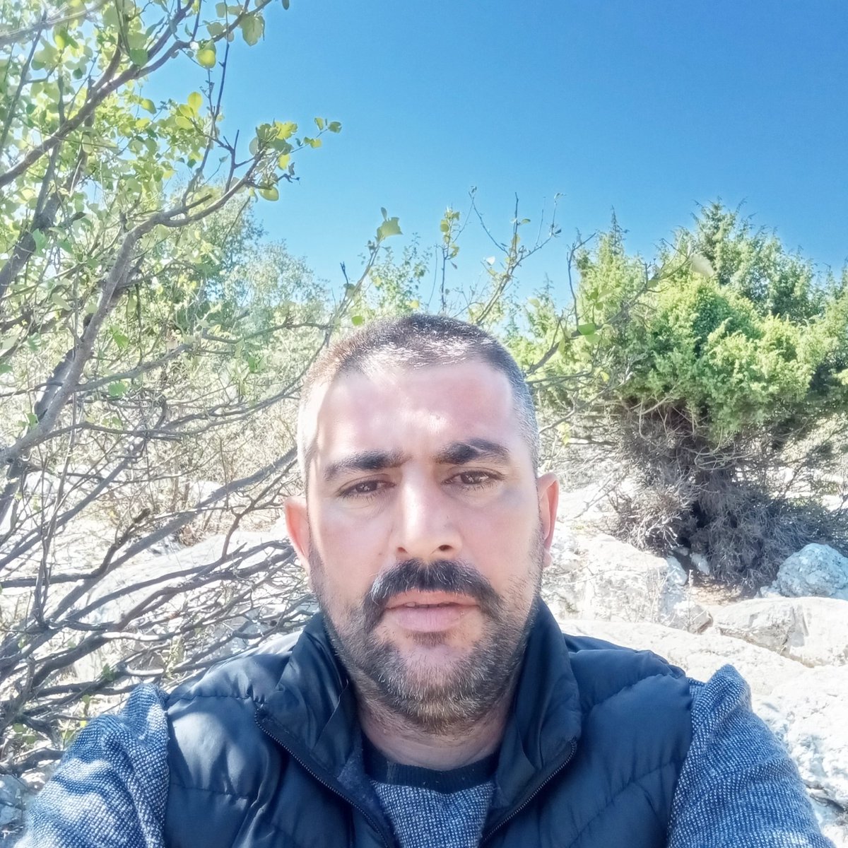 Hayatı yaşamasını sevenleri beklıyom😉