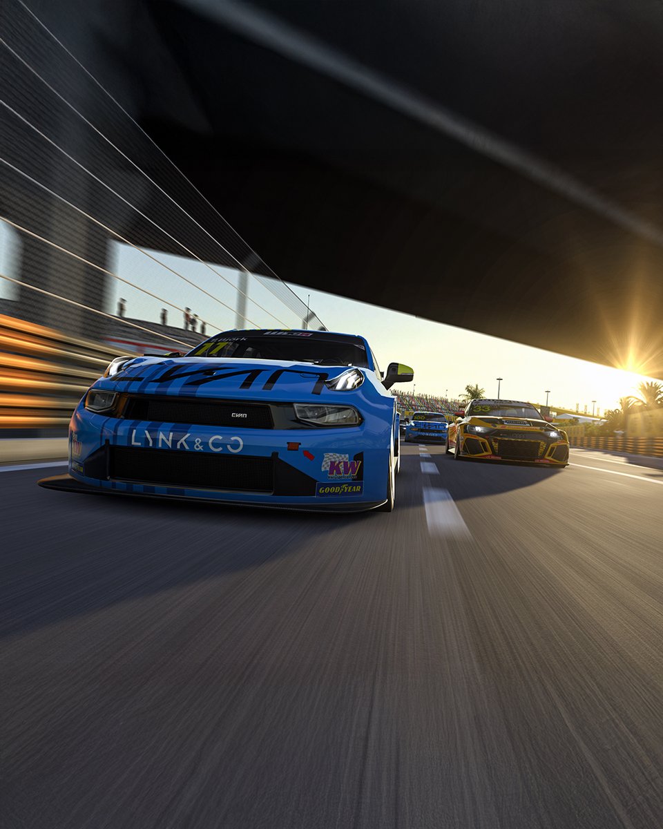 RaceRoom tweet media