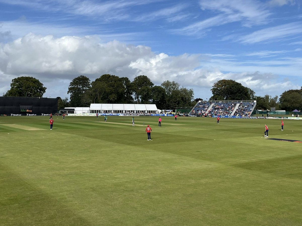 Ireland 🇮🇪 v England 🏴󠁧󠁢󠁥󠁮󠁧󠁿

The sun is shining at Malahide for England's first T20I match ☀️

England won the toss and decided to bowl first

Here are a few photos of our tour group enjoying themselves in the ground 🏟️

#ENGvIRE #internationalcrickettours