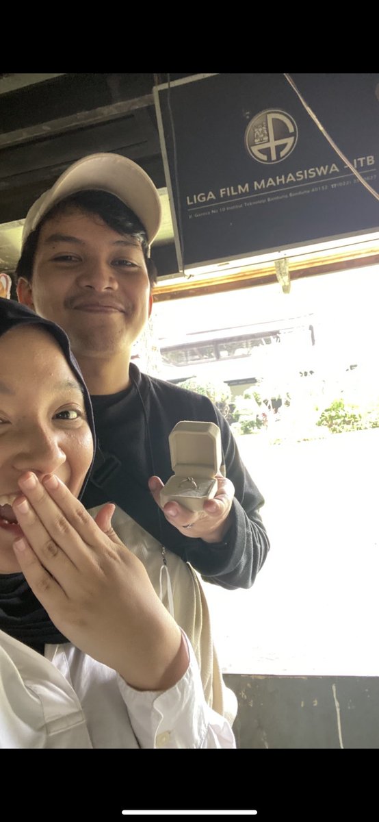 toscccii's tweet photo. Hehe ternyata cocoknya sm temen kerja, makasih ya LFM🙏 #BuddySelamanya #SobatBK https://t.co/sCc3zkhdcl