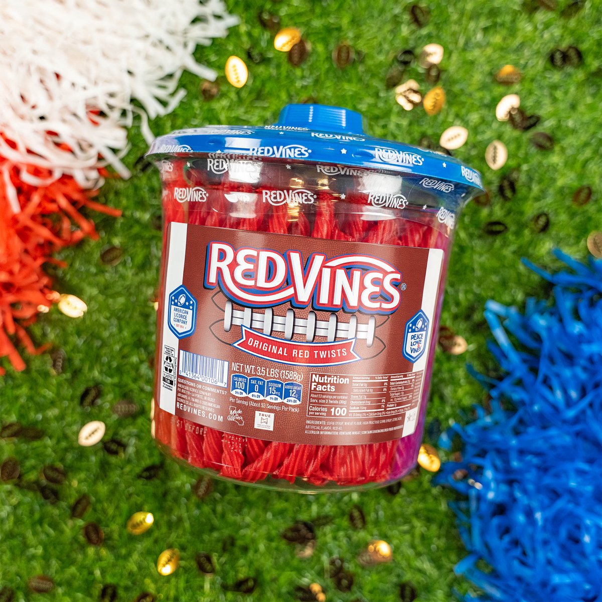 Cheering on your team is a lot more fun with friends.🥳 Our 3.5 lbs Original Red Jar is perfect for sharing at your next watch party. Fuel your fandom!

bit.ly/3w43OcN

#RedVines #PeaceLoveAndVines #PassTheJar
