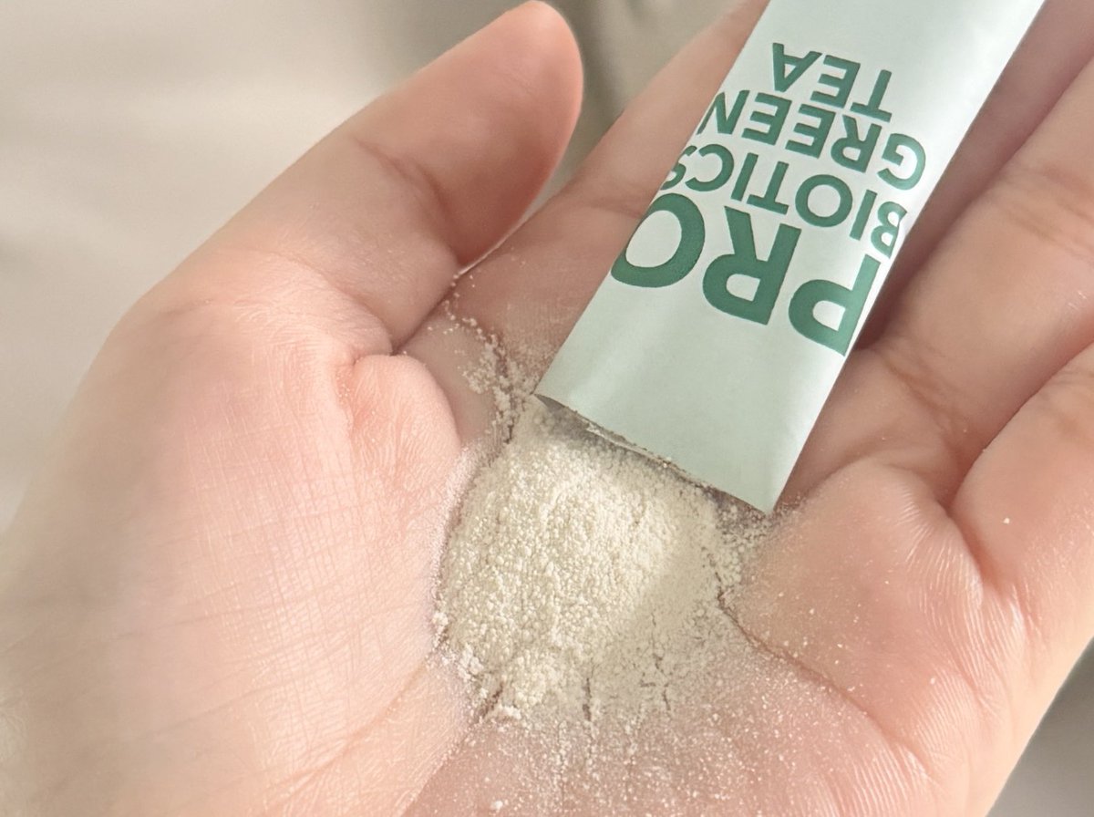 ttarntalzonel's tweet image. พอขับถ่ายดีทุกอย่างก็จะดีตามเอง ไม่อึดอัดผิวก็ดีขึ้น ใครขับถ่ายยาก แนะนำตัวนี้ Probiotics Green Tea ของ Earthlab ที่มีจุลินทรีย์ดี 9 สายพันธุ์ 58,000 ล้านตัว ช่วยดีท๊อกซ์ลำไส้ ปรับระบบการทำงานของร่างกาย พอขับถ่ายดีผิวก็ดีขึ้นไม่อึดอัดท้องด้วย 👍🏻 #earthlab #เอิร์ธแลป…