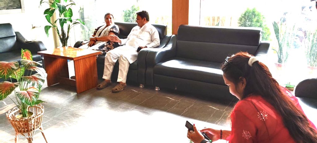 विश्वकर्मा पूजा के शुभ अवसर पर राष्ट्रपति पुरस्कार से सम्मानित शिक्षिका सह समाज सेवी श्रीमती बबीता कुमारी जी के द्वारा आयोजित पूजा महोत्सव में शामिल हुआ एवं प्रसाद ग्रहण किया ।
#supaulkasevak #minnatrahmani