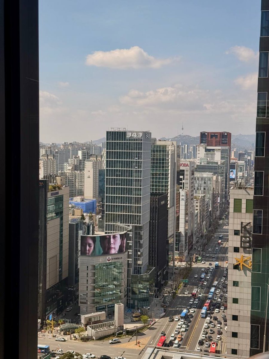 helloSQD's tweet photo. SQD has arrived in Korea.

We have a lot of events planned, so please check out our page for further announcements.

SQD가 한국에 도착했습니다.

이벤트가 엄청나게 많이 준비되어 있으니 자세한 내용은 저희 페이지에 확인해 주세요. https://t.co/jlcNiKq02Z