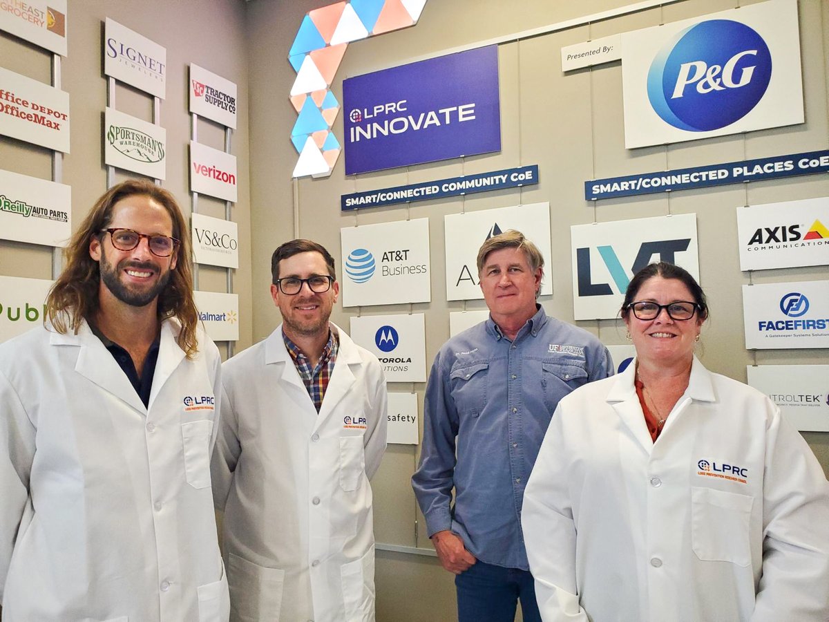 UFAccelerate's tweet image. We love giving tours at our #HubSweetHome! 

One of our favorite parts is sharing the incredible work our clients are doing. When they invite us into their space to showcase their stories, it&apos;s a true honor. Thank you to the fantastic people who make The Hub what it is! 🎉

#GNV