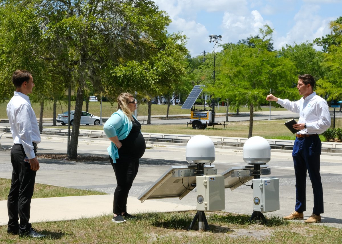 UFAccelerate's tweet image. We love giving tours at our #HubSweetHome! 

One of our favorite parts is sharing the incredible work our clients are doing. When they invite us into their space to showcase their stories, it&apos;s a true honor. Thank you to the fantastic people who make The Hub what it is! 🎉

#GNV
