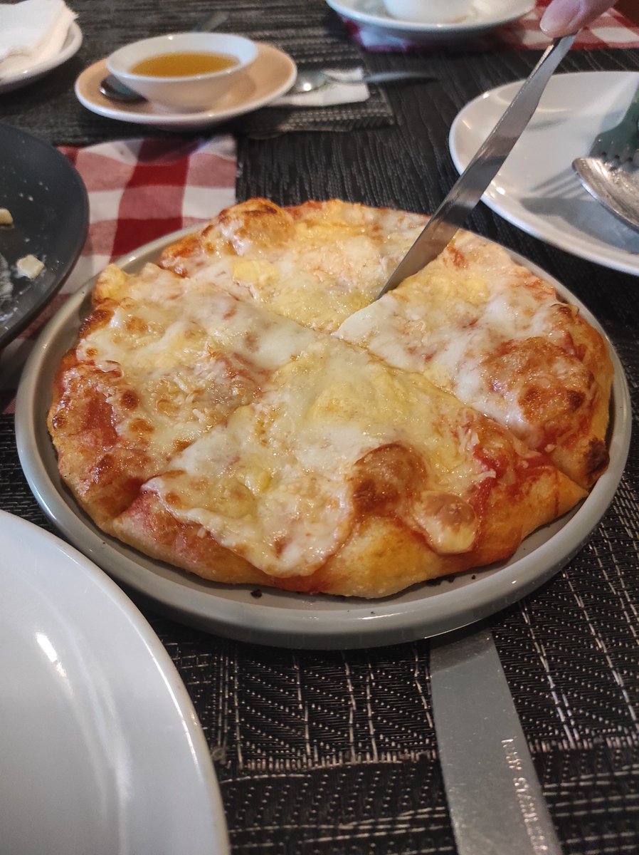 capyzara_'s tweet photo. unexpected fun italian restaurant find near st malang yey https://t.co/uhBySLmUvP