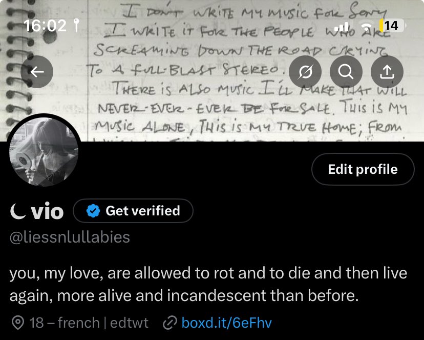 i finally changed my layout, don’t forget me 

and yes, it’s still jane bc she’s the coolest