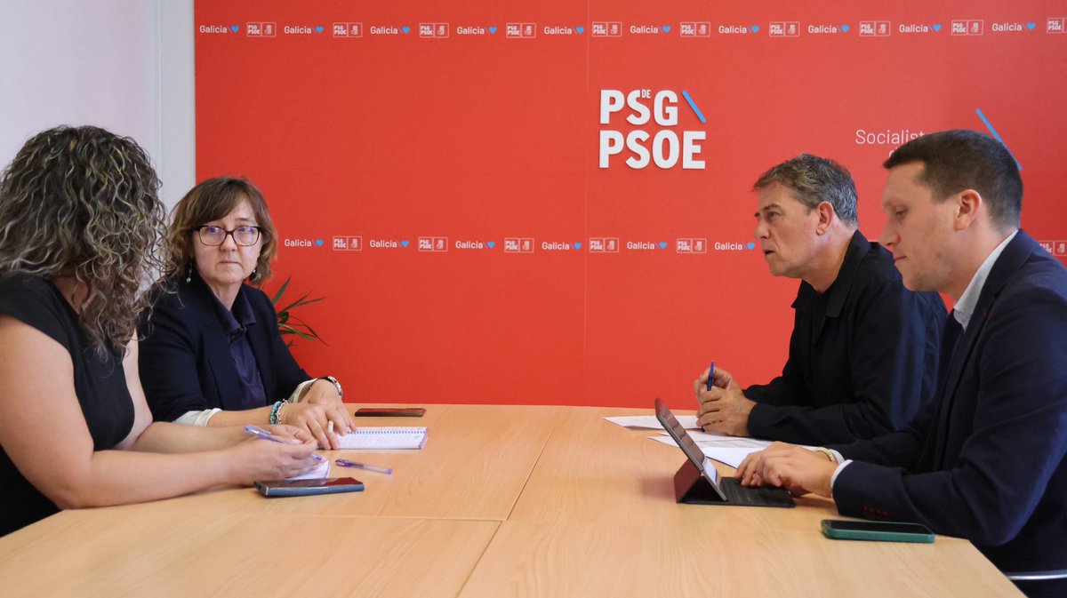 A educación pública galega é hoxe menos pública, menos gratuíta e de peor calidade tras 17 anos de recortes do PP de Rueda e Feijóo.

Tras unha reunión coas Anpas Galegas: O curso comenzou con caos, falta de profesorado, centros sen recursos e alumnado sen bus escolar.