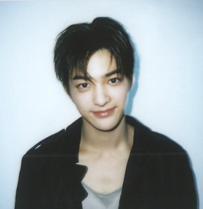 keonho pics (@ahnkeonhopics) on Twitter photo 