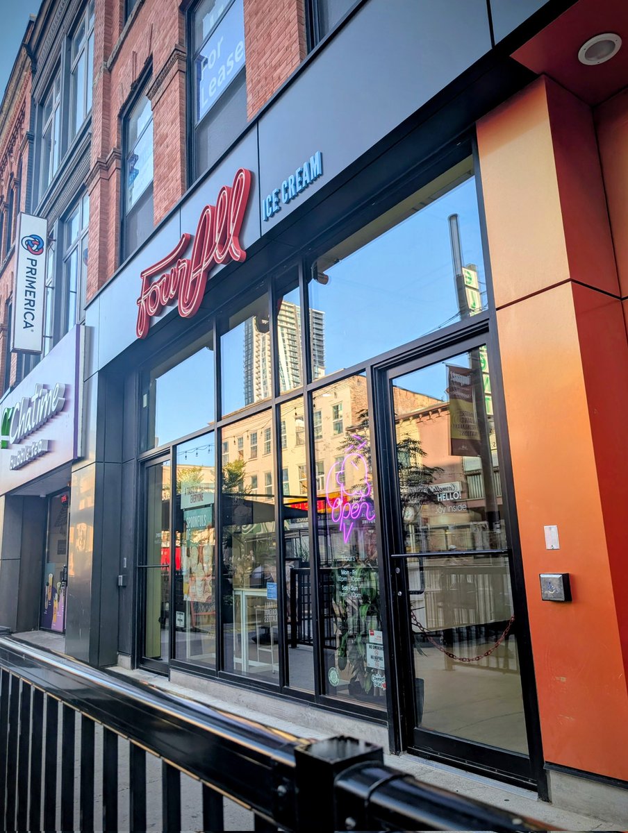 Tina Donati tweet media