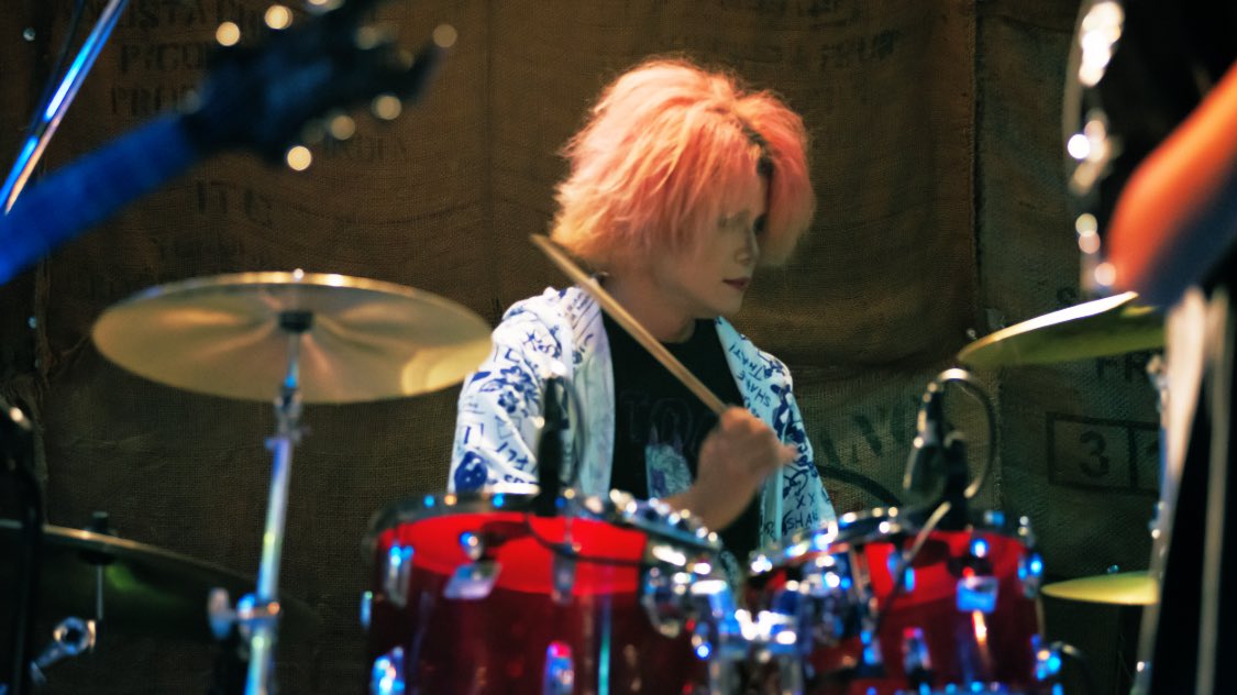 先日、2025ねん8/30のライブの時のお写真をいただきました
一歩ずつ進んでいます
ありがとうございます♪