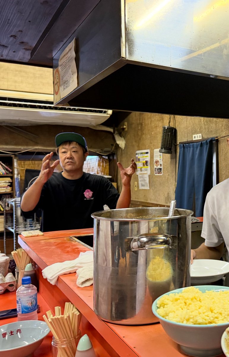 【お知らせ】

再告知です！
９月22日(月)から27日(土)新宿小田急エースにある新宿地下ラーメンにて

ハイマウント✖️ラーメン富士丸

コラボ出店します！
先日神谷本店にて最終調整を行い準備万端です。お近くの方もそうでない方もぜひお立ち寄りください、よろしくお願いします‼️
#新宿地下ラーメン