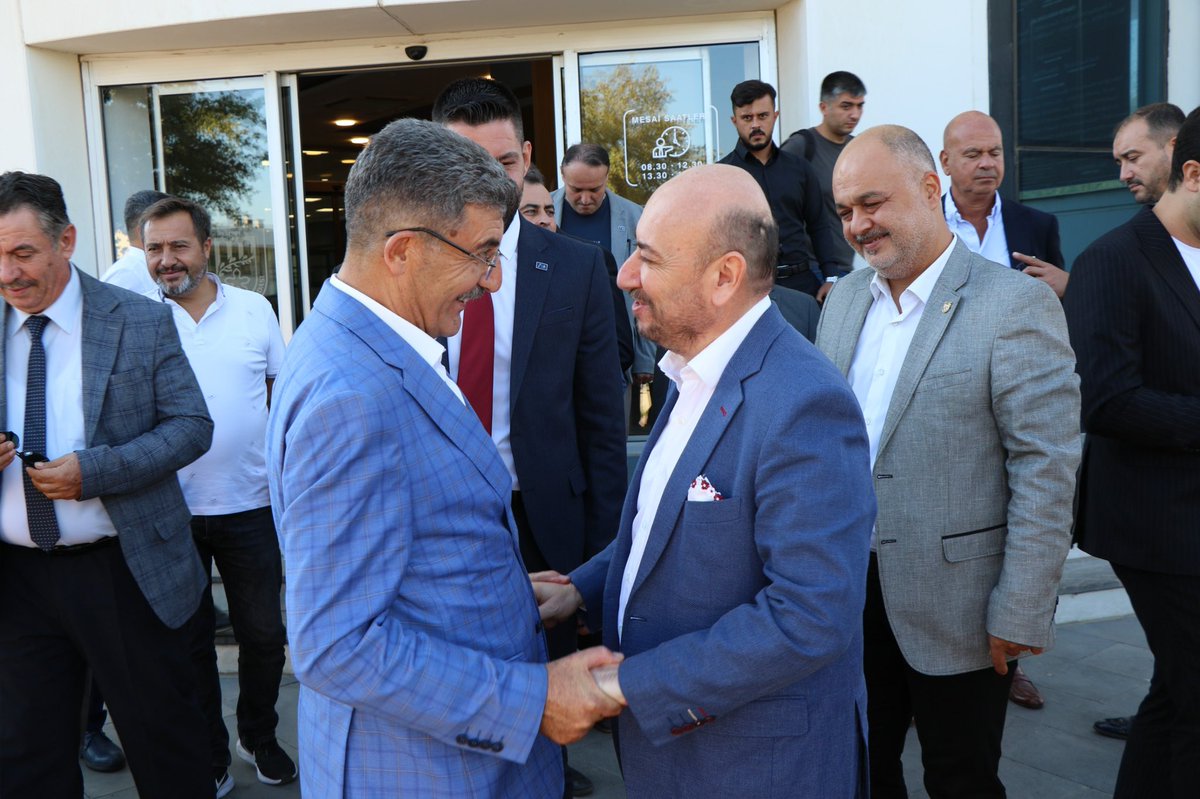 Bugün Odamızda Anahtar Parti Genel Başkan Yardımcısı Siyasi İşler Başkanı Ayhan Erel, Aydın İl Başkanı Erdal Çomak ve yöneticilerini misafir ettik…