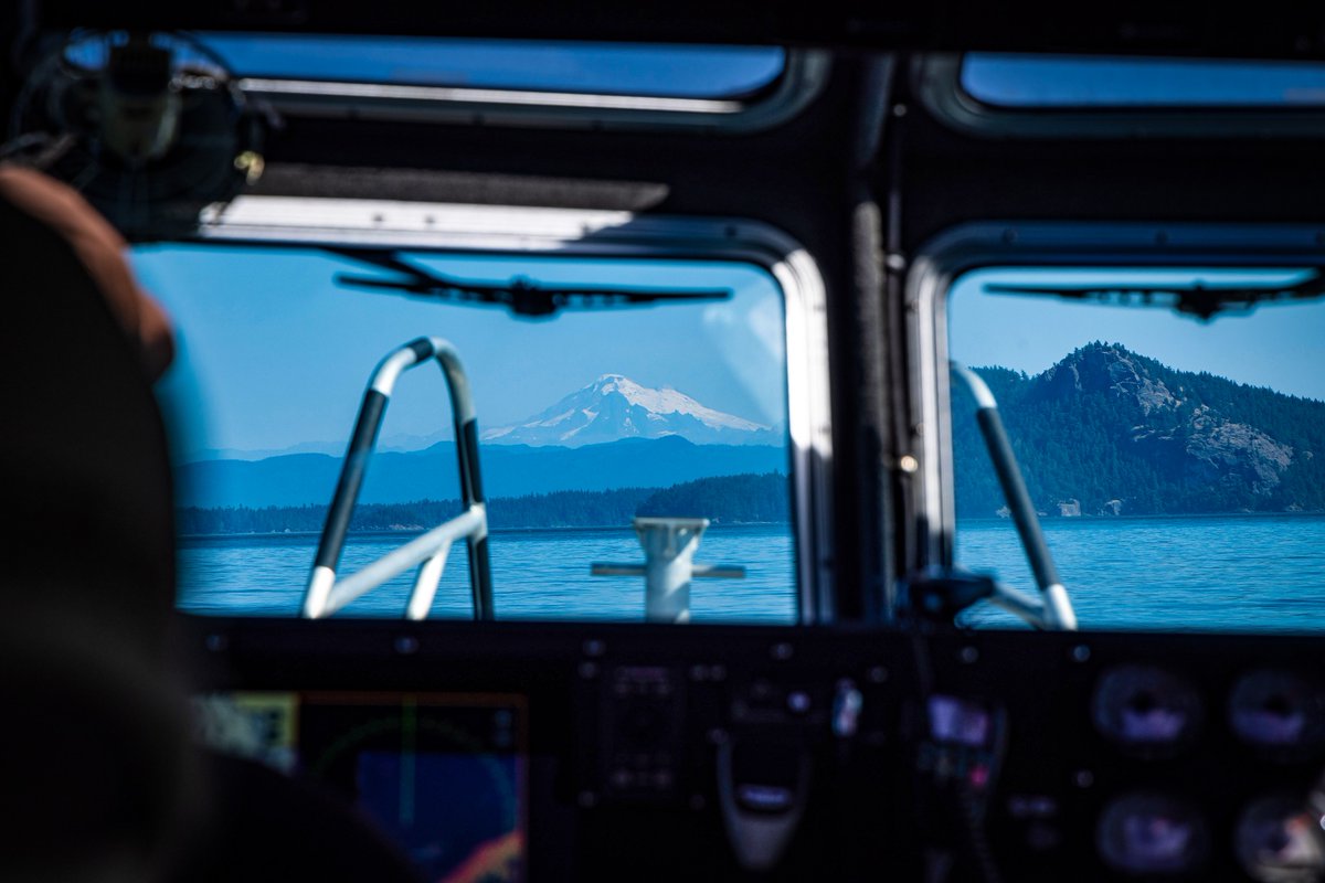 CBPAMO's tweet image. This office view can&apos;t be beat! Just another day on patrol in the stunning Pacific Northwest. #BorderSecurity