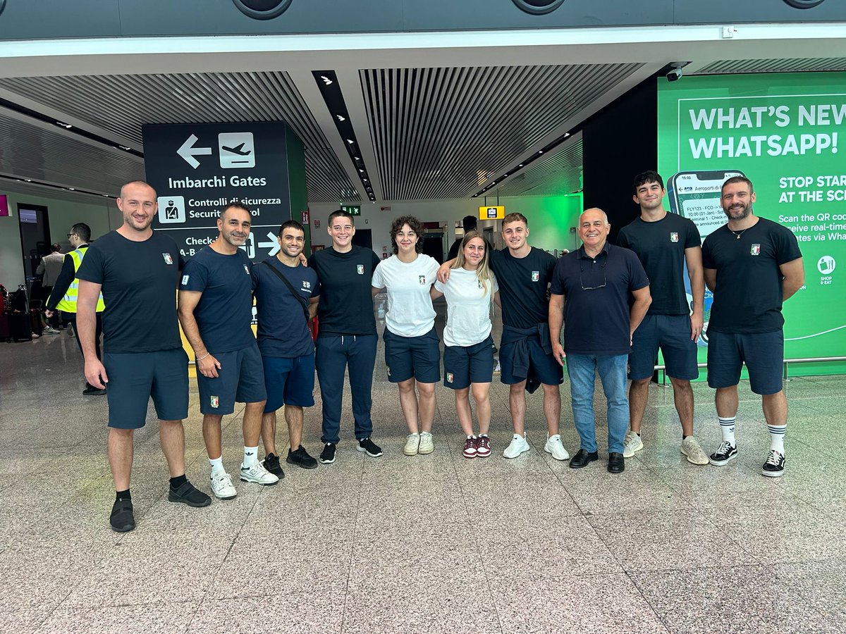federpesistica's tweet photo. In bocca al lupo ai nostri #Azzurri, appena partiti per la #CoppadelMediterraneo del #Cairo!
💣💣💣
Martina Bomben 
Lavinia Magistris 
Carlotta Brunelli
Claudio Scarantino 
Salvatore Esposito 
Antonio Trono
💪🏋️‍♀️
#mediterraneancup #liftyourdream #teamitaliafipe https://t.co/DcYEBrRuZ5