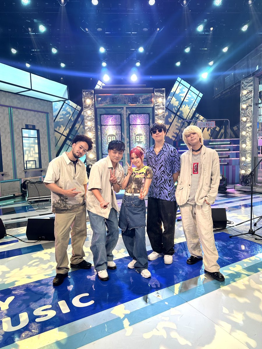 furuiriho_staff's tweet photo. ▶︎▶︎▶︎Thank you
9/17(水) 23:00-23:30に放送された
#フジテレビ『ナイナイミュージック』
#FuruiRiho 出演、ありがとうございました✨
#TVer はこちら👀
📺https://t.co/vIacH78Q4k
「Hello」はこちらから🙋♀️🌻
🎧https://t.co/1DsMWsI5ys
@99music_fujitv #週刊ナイナイミュージック@fujitv https://t.co/gVt6u2erOl