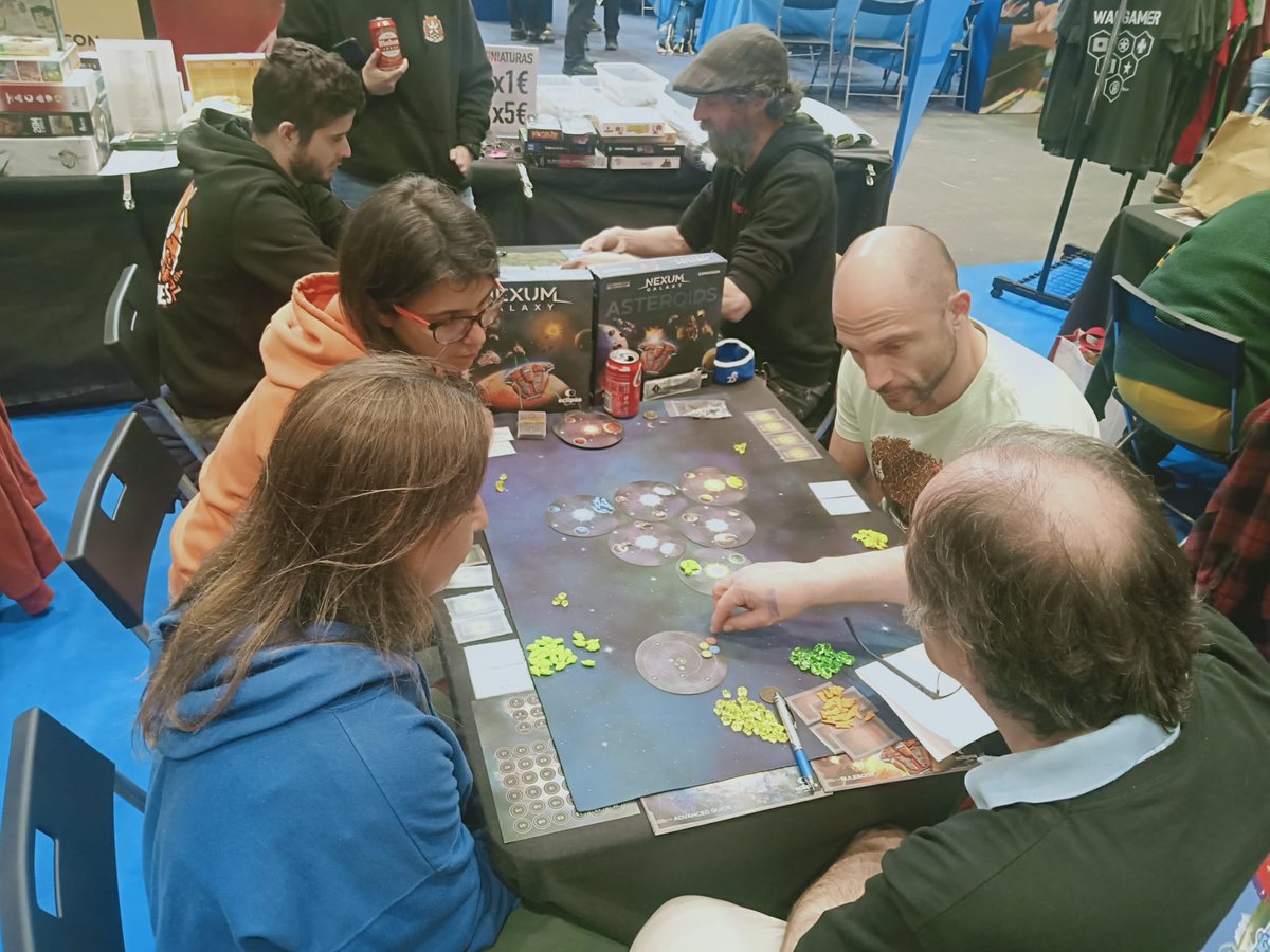 EclipseEditoria's tweet photo. 🔍 Descubre Nexum Galaxy y domina la Galaxia
🌌 ¡Vive batallas épicas en un juego de estrategia para 1-4 j.!
Reglas intuitivas, alto componente táctico y modos solitario, cooperativo y competitivo.
¡Conquista planetas y asegura tu victoria!
https://t.co/rpkPV9KMhY https://t.co/Bal1O8dPlR