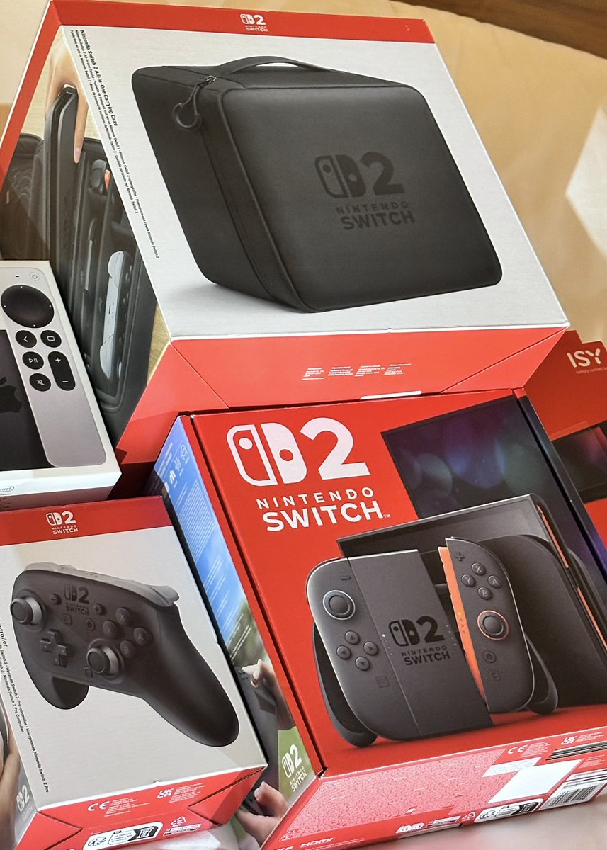 Now patiently waiting for Nintendo to give me something to do with this 😭