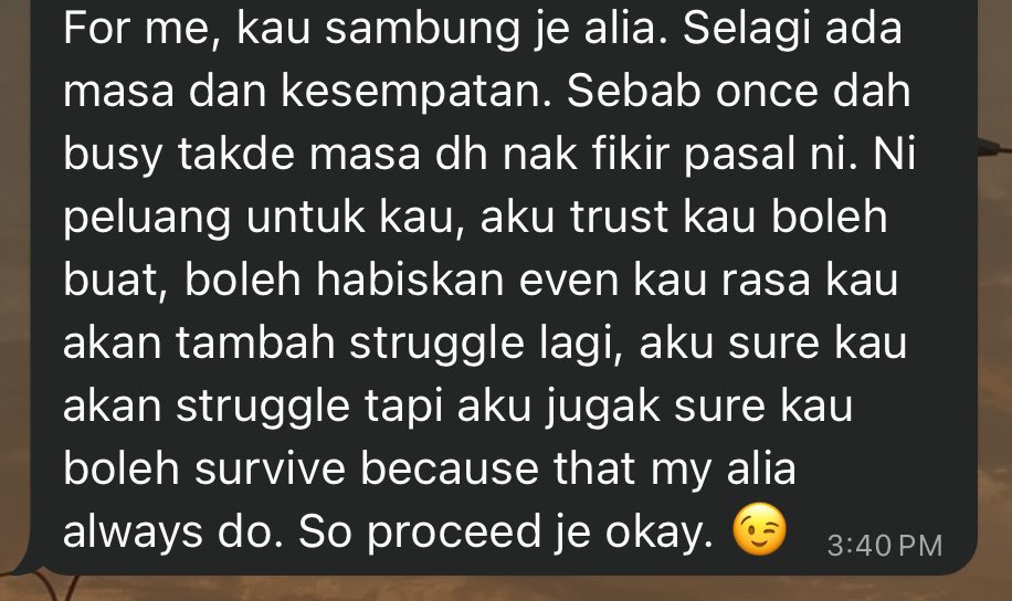 aliasyhdaa's tweet photo. Expecting “takyah lah macam bazir” but this was my friends when I ask about my double degree; https://t.co/G2kbyVs1cO