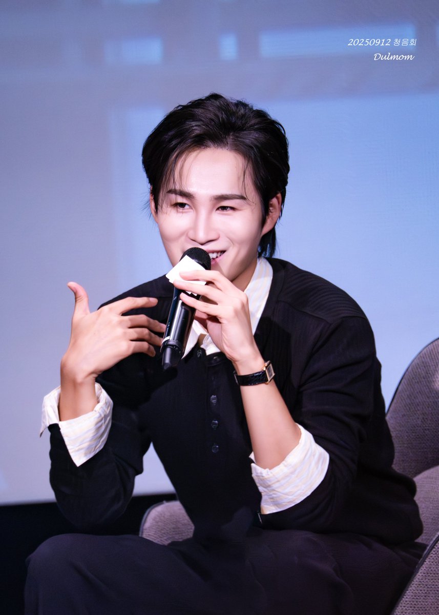 Nr5uSLRUPS721OJ's tweet photo. 희재덕분에새로운것에
#희발라더_김희재_미니앨범
희랑별이희스토리를많이아껴요
#HEEJAE_1ST_MINIALBUM
도전할수있어행복하다 https://t.co/WivdUFZYGY