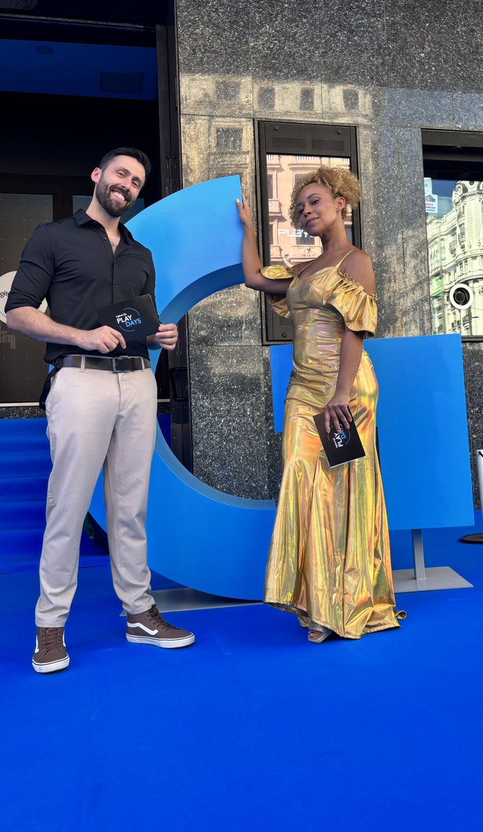 Nuestros host <a href="/MaryRuiz_es/">Queen Mary 🎤✨</a> y <a href="/Archarom/">Archarom</a> están listos para iniciar partida en #LogitechGPLAY