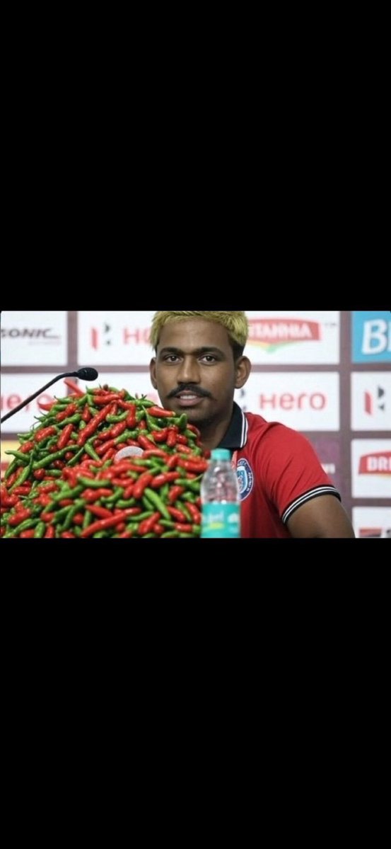 sacp111's tweet image. ملعب الجامعة الان😂🏃🏻‍♂️ 
#يلو_اسيا2 😂🏃🏻‍♂️#النصر_استقلول