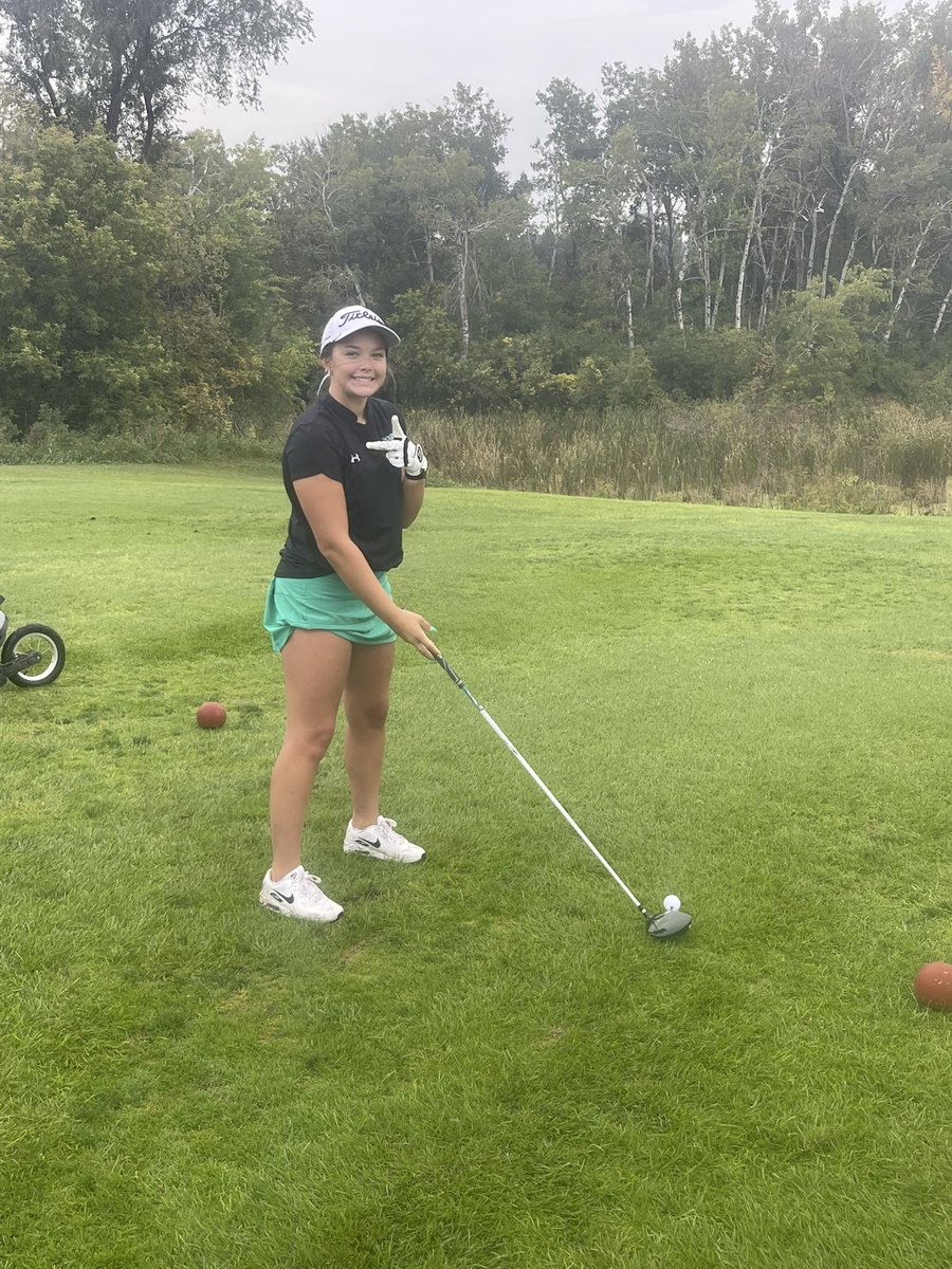 Big day for Packers golf as we host the Packer Invitational! Varsity plays the beautiful Maple River! 

JV is in Leonard!

Have a great day and play well! 

#GoPackers