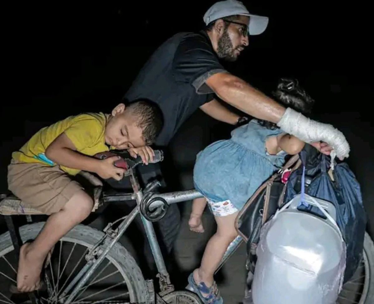 Ölümden kaçış..

- Gazze 2025 💔