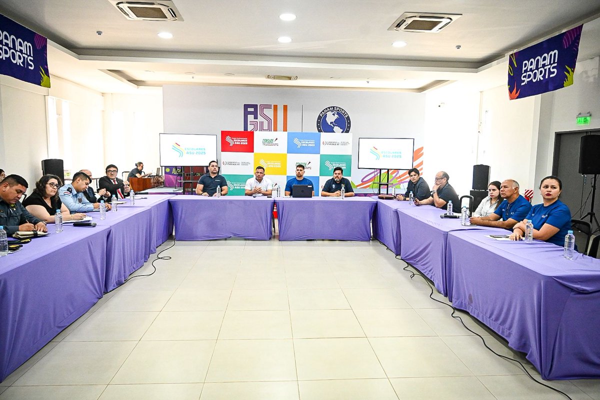 El #EquipoPaís🇵🇾 que apoya la organización del Suda Escolar Asu 2025 se reunió esta mañana en la <a href="/sndpy/">Secretaría Nacional de Deportes</a> para una mesa de trabajo🙌🏼📝

Representantes de diversas instituciones estatales de #Paraguay🇵🇾 estuvieron presentes✋🏼👍🏼

Compromiso y acción✨️💪🏼

#DondeNacenLasLeyendas