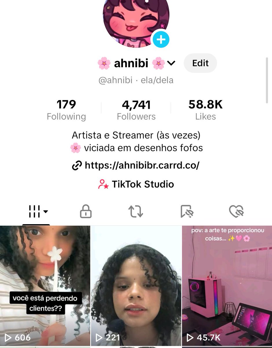 Estou tentando voltar a criar videozinhos pro teleco teco!

Queria seguir meus conhecidos daquii, artistas e Vtubers cadê o perfil de vocês hein???