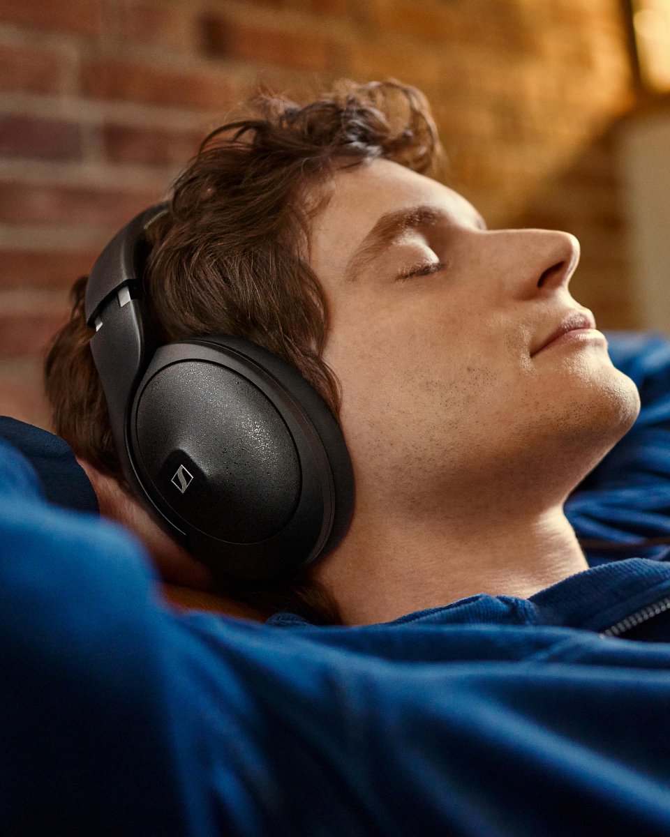 Sennheiser's tweet photo. Isolation meets immersion in our #HD620S โจ
Enjoy the rich, airy soundstage of loudspeakers in a headphone built for focused, uninterrupted listening.
Shop here: https://t.co/8FGOUsuArz https://t.co/XT4bCz4VCE